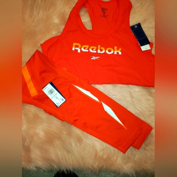 Brand new 2pc Reebok workout set - Picture 1 of 4